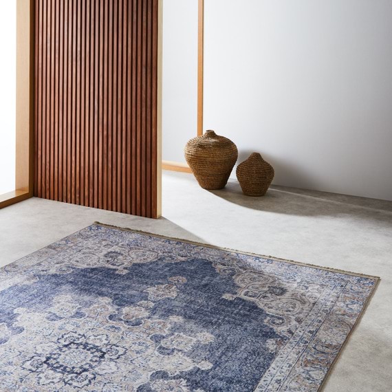 AALIYA Floor Rug with Fringe