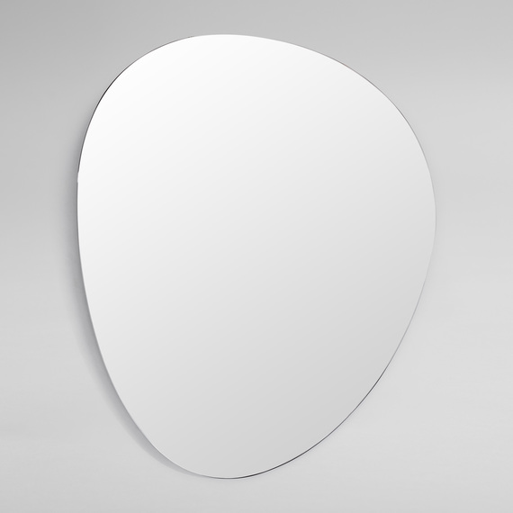 ESSENCE Mirror