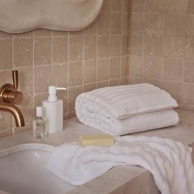 GORDONS Bath Towel