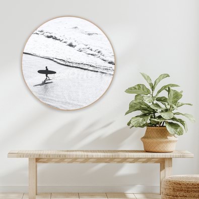 GLISTENING SURF Round Framed Canvas