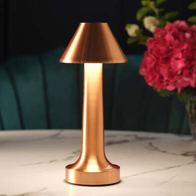 IONIA Table Lamp