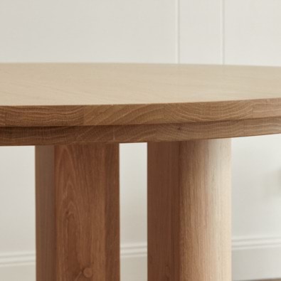 CORAL Round Dining Table