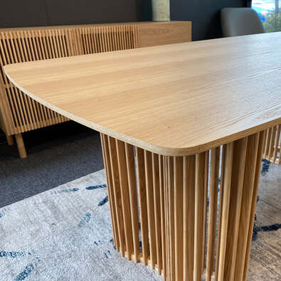 ORTON Dining Table