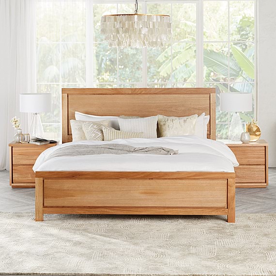 HENSLEY Bed