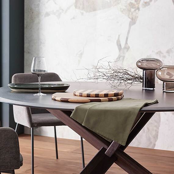 AXEL Dining Table