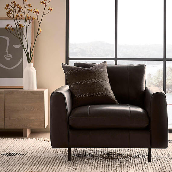 HENDRICKS Leather Armchair 