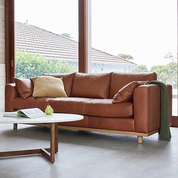 DAPHNE Leather Sofa