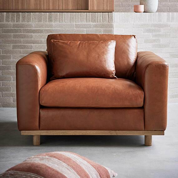 DAPHNE Leather Armchair