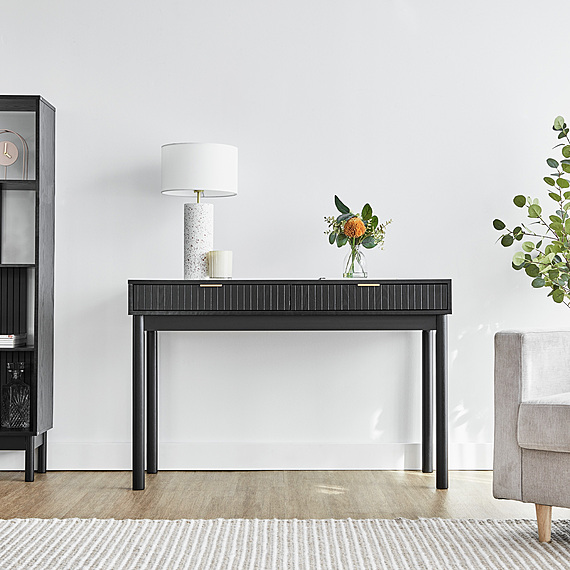 APIUNA Console Table