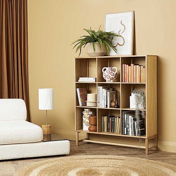 MANAMA III Bookshelf