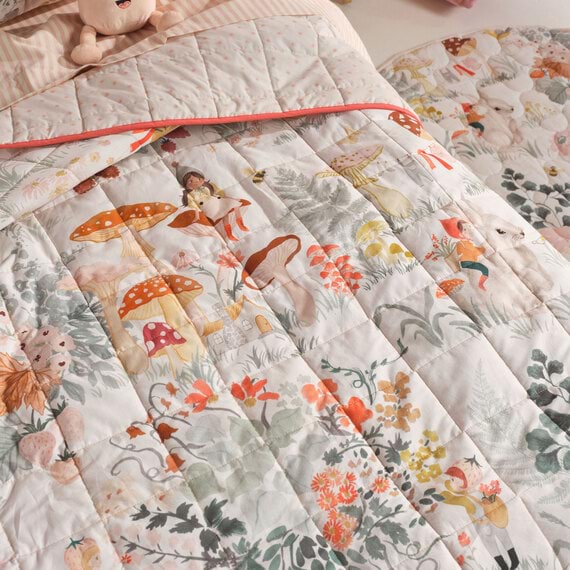 MAGIC GARDEN Coverlet Set