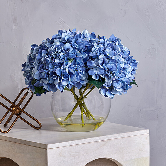 HYDRANGEA LOLLAR Glass Vase Arrangement