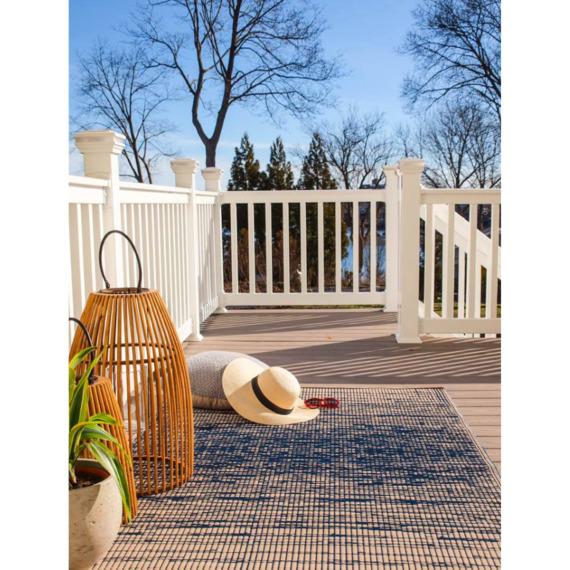 BOROUGH Outdoor Rug