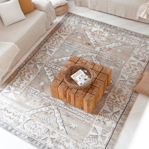 MOEMA Floor Rug