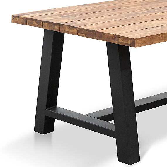 CORBY Dining Table II