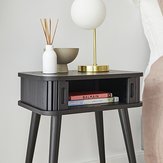 MAKO Bedside Table