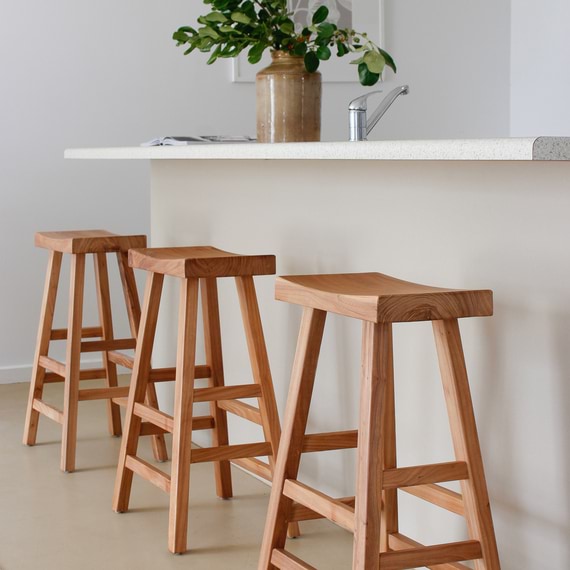 MAGGIE Counter Stool