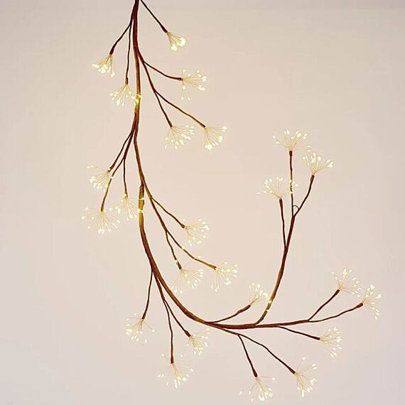 NATURE Light Up Garland