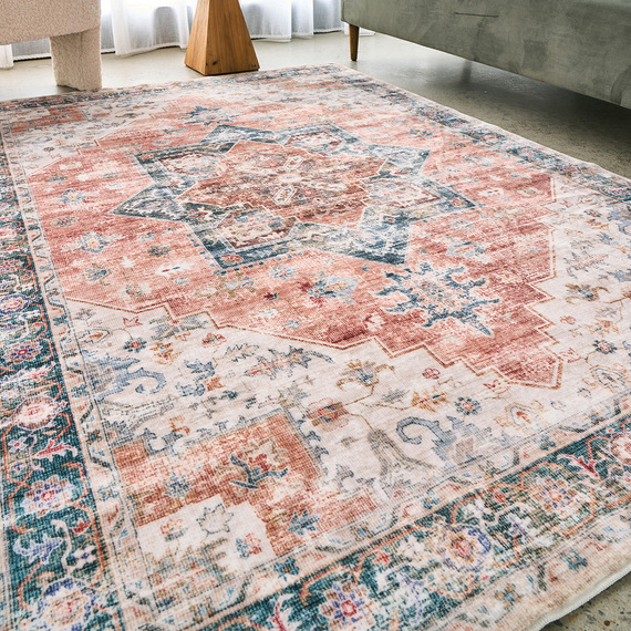 REVIVE LILA Washable Rug