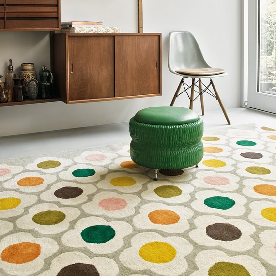 SPOT FLOWER Floor Rug