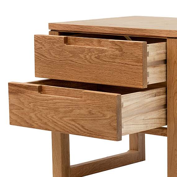 ARKIVAN Bedside Table