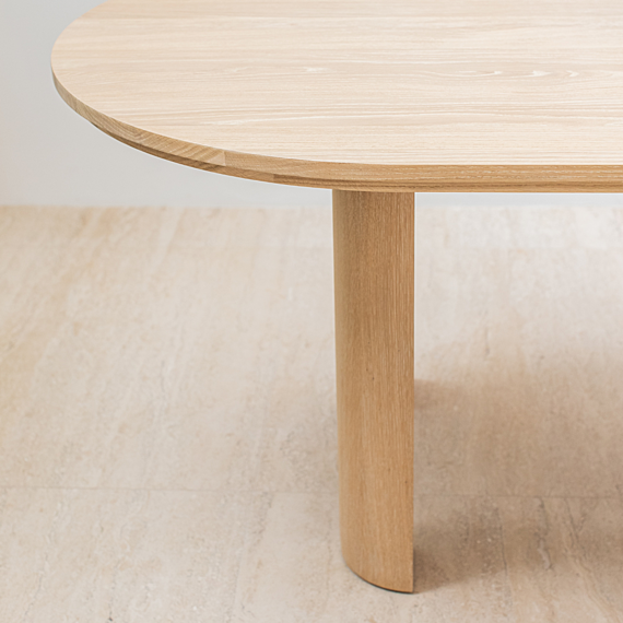 COTABATO Oval Dining Table