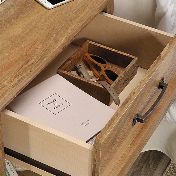 CANNERY Bedside Table