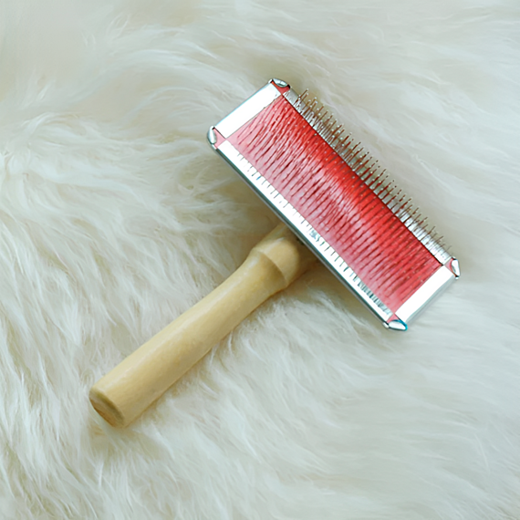 SHEEPSKIN Rug Brush