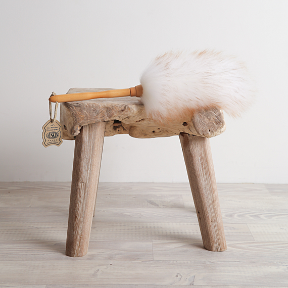 SHEEPSKIN Rug Duster