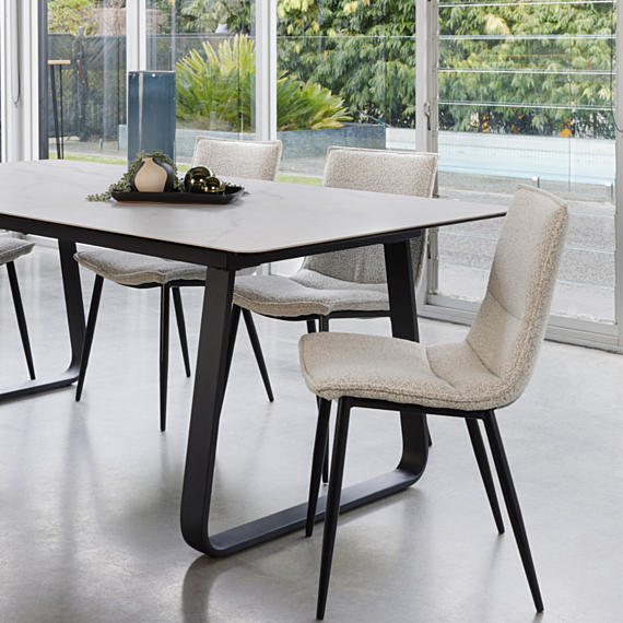 BARRETOS Dining Table