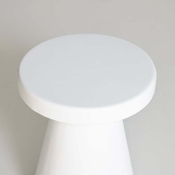 CAPANEMA Side Table