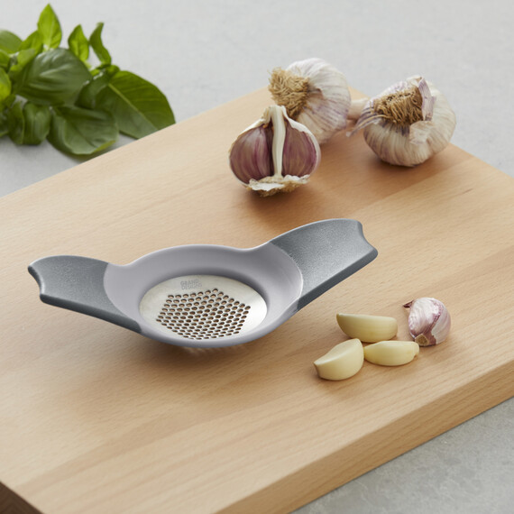 GRAND DESIGNS Garlic Crusher