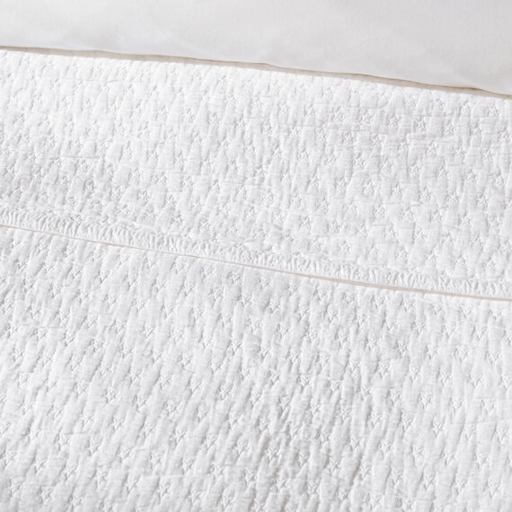 AUTHENTIC START Bedspread