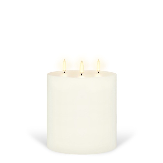 EVERYDAY ESSENTIALS Extra Wide Flameless Candle